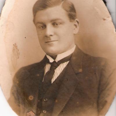 Moffat D J